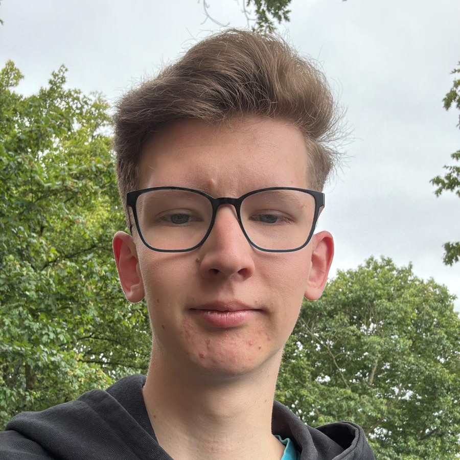 simon.jpeg