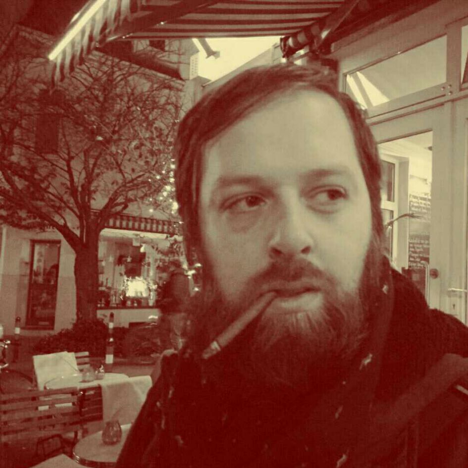 thomashonesz.jpg